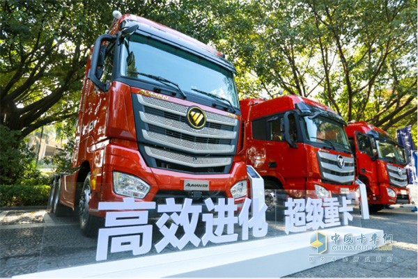 欧曼超级重卡2019款更节油