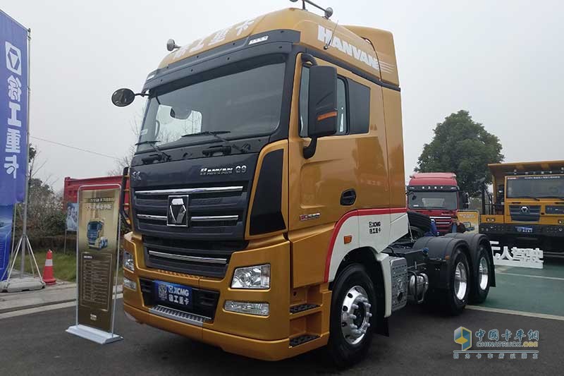 徐工汽车 漢风G9 6×4 550马力 牵引车 十年庆典豪华版