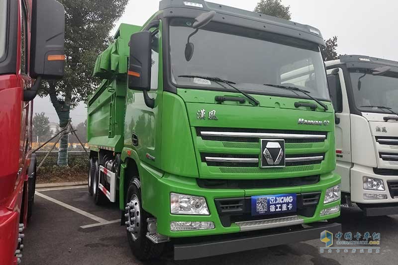 徐工汽车 漢风G7 8×4 350马力 自卸车