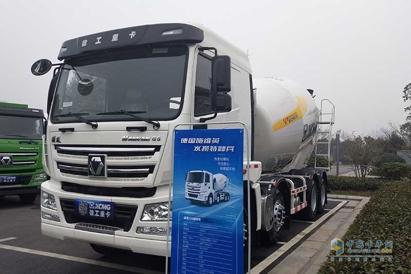 徐工汽车 漢风G5 300马力 8×4 8m³ 搅拌车