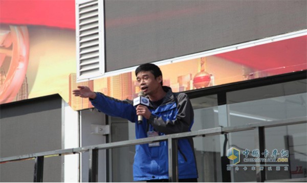 宁波市海港汽车销售有限公司销售副总经理洪刚先生