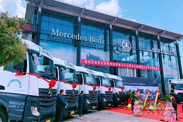 此次交付12台奔驰驰新Actros 牵引车