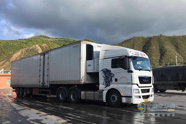 曼恩高效版TGX牵引车