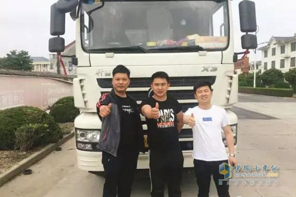 卢师傅最终买下轩德3系6×2载货车