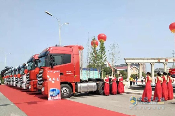 欧曼2019款AMT自动挡超级重卡在河北邢台上市