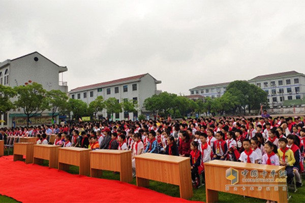 前马小学是一所有着百年历史的省级实验小学