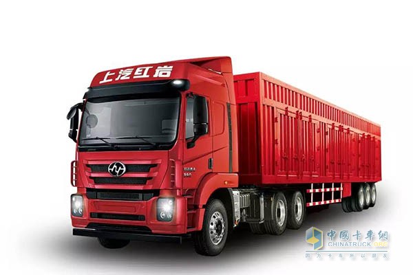 上汽红岩杰卡轻盈版6X4牵引车