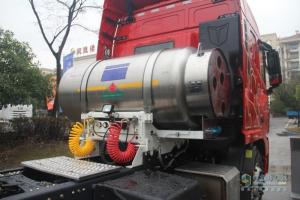 中集联合 U＋车型6×4 360马力LNG牵引车 