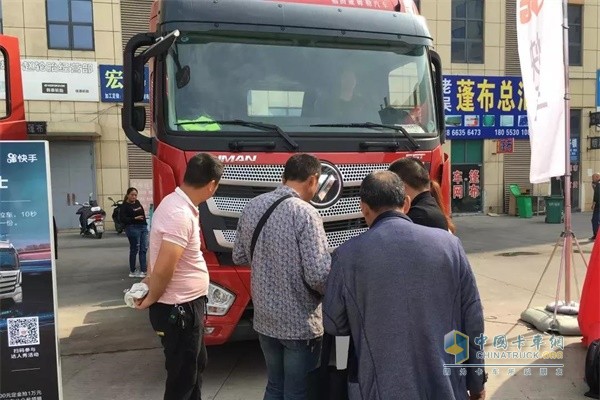 福田戴姆勒卡友看车、试车