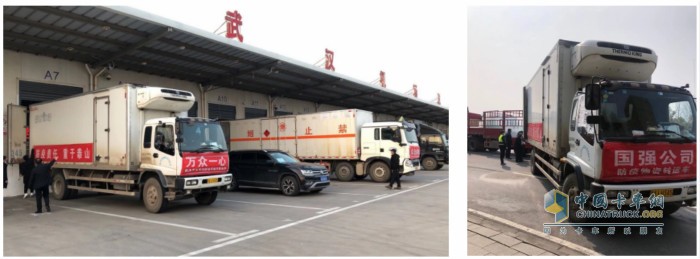 庆铃售后服务人员为武汉国强运输公司的车辆解决故障