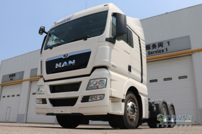 曼恩(MAN)TGX牵引车