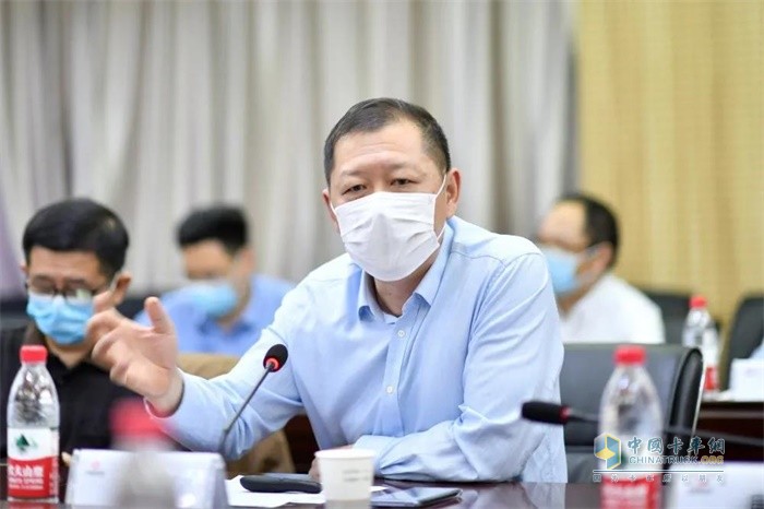 东风汽车集团有限公司党委常委、副总经理杨青