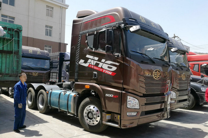 一汽解放青汽 JH6重卡 500马力 6X4牵引车