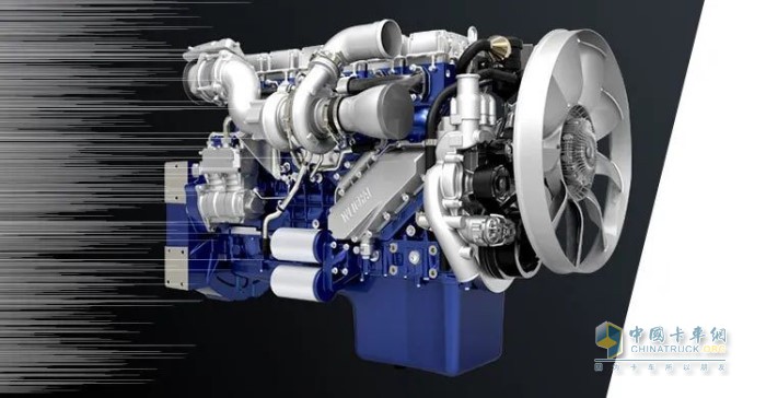 德龙X3000大马力LNG牵引车搭载13L天然气发动机