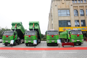 卓越性能 独特魅力 新J6P 8x4渣土自卸车于景德镇、杭州成交超百辆！