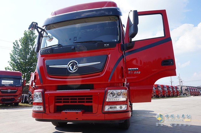 东风天龙KX国六600马力牵引车