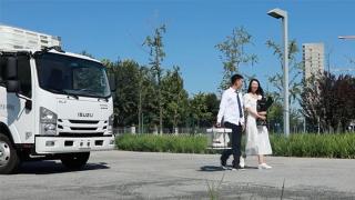 三年了   开上心爱的庆铃KV100冷藏车带上鲜花蛋糕向她表白去！