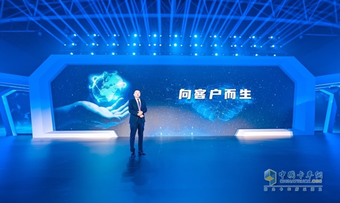 东风汽车股份总经理助理朱敏辉正式发布了“首席体验官计划”
