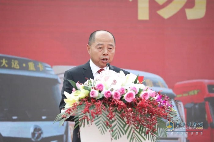上海佳鸿汽车销售服务有限公司总经理杨国民