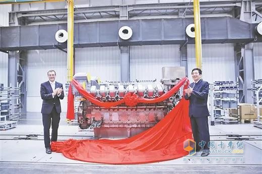2018年4月9日，玉柴与德国MTU共同打造的首台发电动力产品成功下线