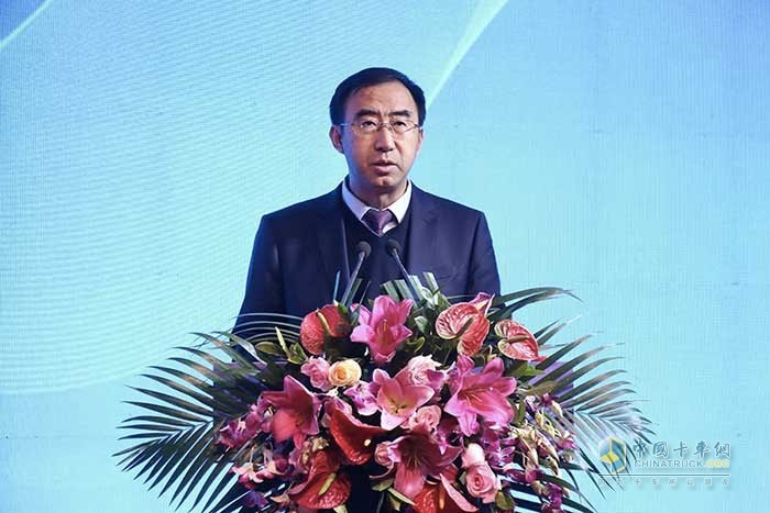 北奔重汽党委书记、董事长范志平，总经理、党委副书记郭平晓