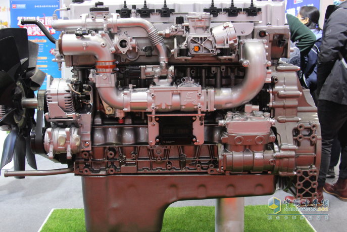 YCK11N功率覆盖340-400马力，最大扭矩1900牛米