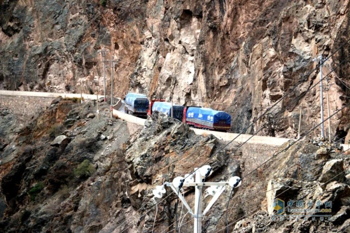 锣响 挂车 牵引车