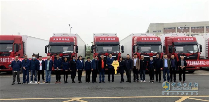 东风商用车  天龙  柴油  牵引车