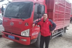 “解放轻卡村”中的J6F家族 李尧一家行驶在致富大道上