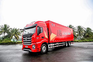 上汽红岩杰狮H6牵引车，一“心”助力客户高效创富