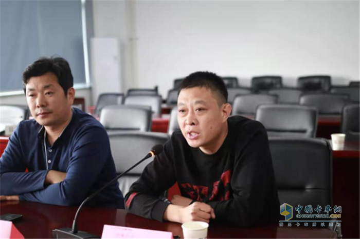 江淮汽车  德沃斯中卡