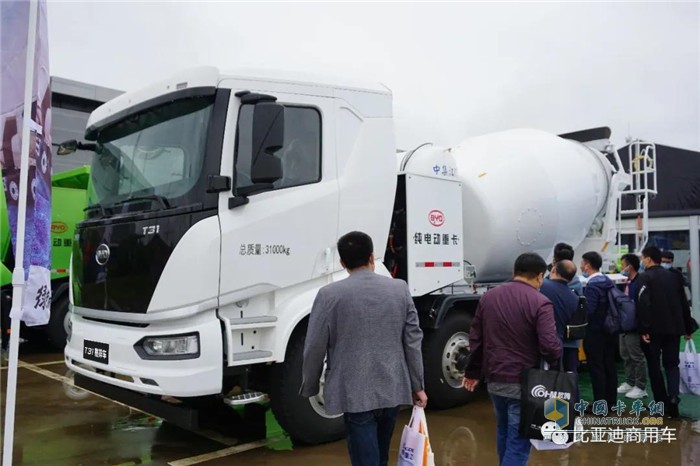 比亚迪商用车  纯电物流车