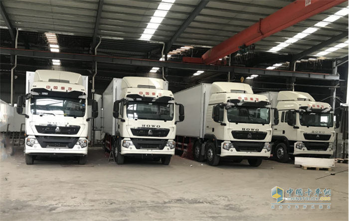 中国重汽  豪沃TX  冷藏车