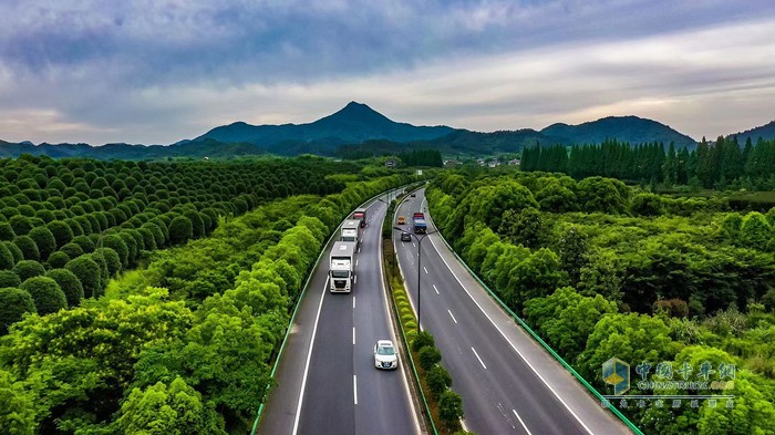 曼恩全新TGX全国路演活动第四站抵达风景如画的杭州