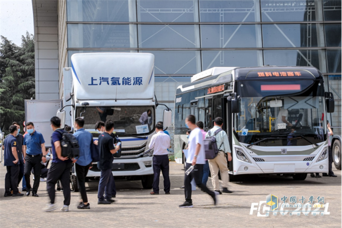 上汽轻卡  燃料电池载货车