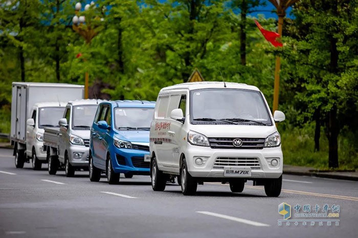 新龙马汽车,轻卡载货车