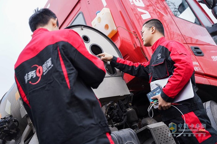 上汽红岩,自卸车,牵引车,载货车,重卡