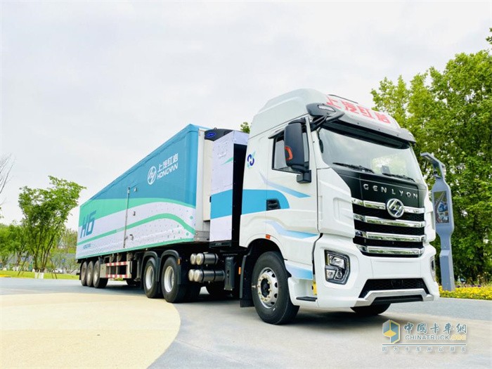 上汽红岩  牵引车