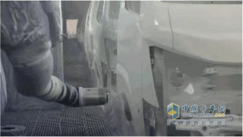 飞碟汽车  载货车
