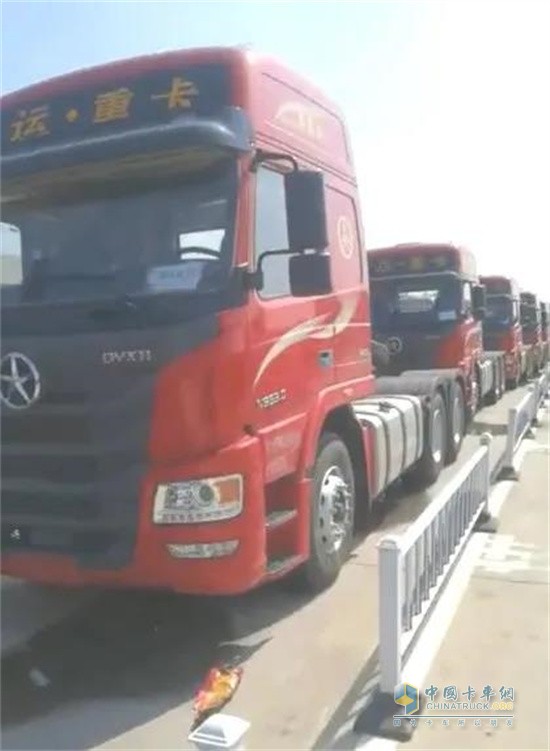 大运重卡  N8E牵引车