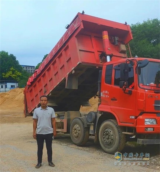 东风商用车  自卸车