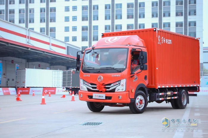 东风轻型车 京东物流 系列推介会