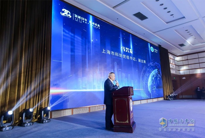 上海市科协党组书记、副主席马兴发