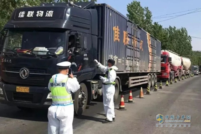 山东省交通运输厅 跟随大货车 体验暗访行动