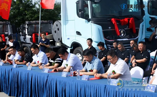 120台德龙X5000S子母车交车仪式在宁夏成功举行