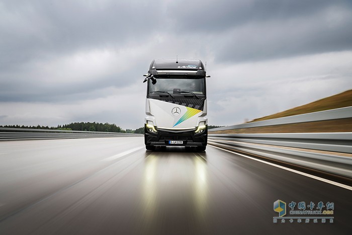 戴姆勒卡车正与合作伙伴共建充电基础设施