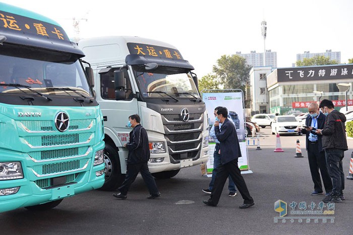 大运重卡携四款新能源新品亮相物流装备展