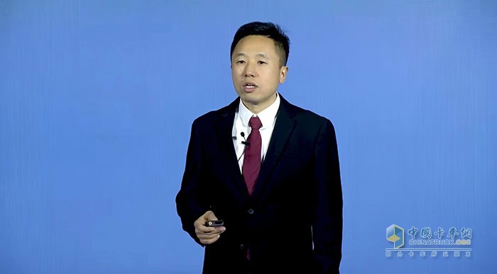 福田汽车集团研发副总裁鹿政华讲解福田汽车科技创新战略与阶段性成果