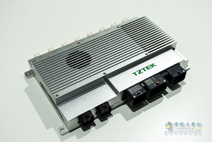 搭载地平线征程®5芯片的TADC-D52车载域控