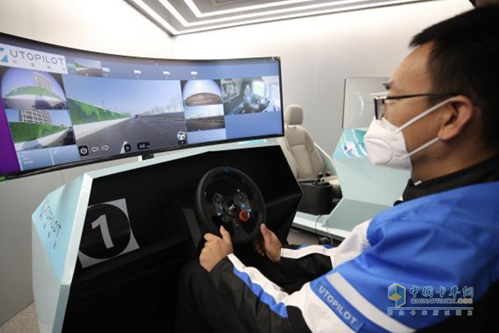 洋山港：智能重卡无人驾驶迈向常态化运营